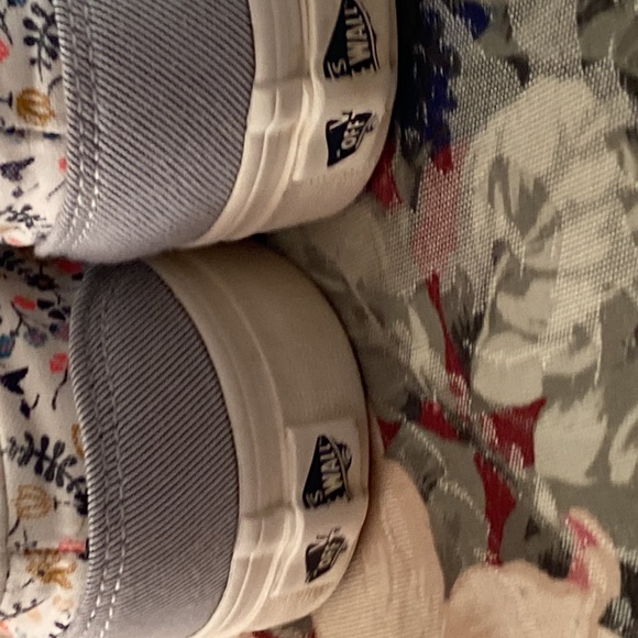 VANS OFF THE WALL Blue floral slip on size 8 WOMANS Gently used - Picture 8 of 8
